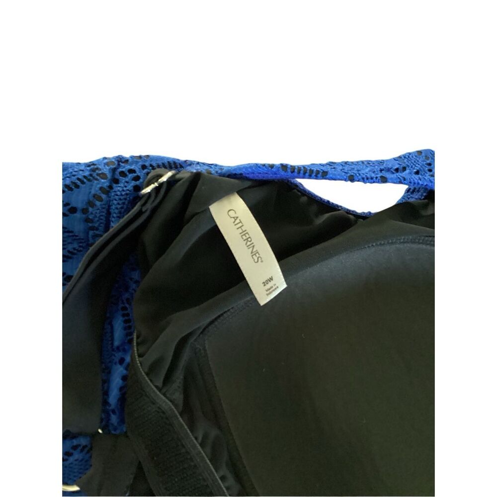 Catherine’s swim Top - Picture 4 of 5